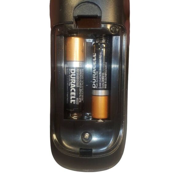 RCA RCRN04GR 4- Device Universal Remote Control With Led Backlighting - Picture 3 of 4